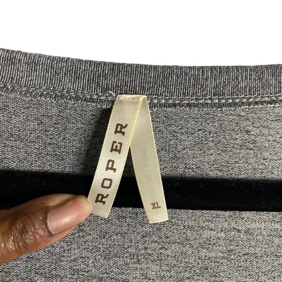 Roper Women's Light Gray Floral Bull Long Sleeve Top - Picture 5 of 10